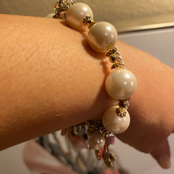 Cute pearled bracelet - Picture 3 of 10